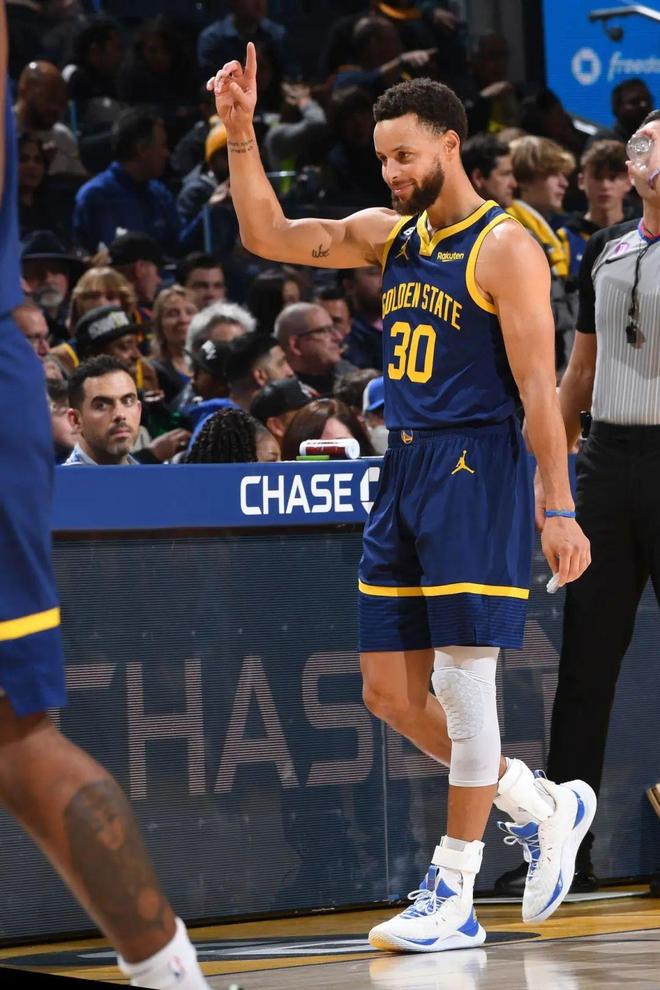 包含金州勇士内部会议纪要流出：赛后强势反弹，NBA常规赛使命明确，身体对抗强度拉满的词条-乐鱼在线入口