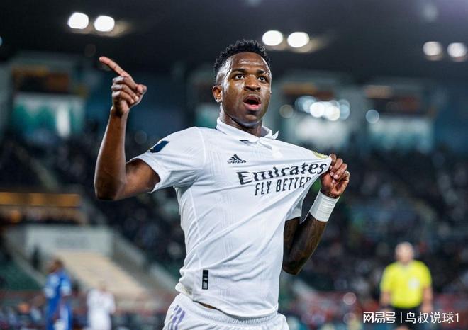 关于刚刚！瓦伦西亚围绕欧超杯刷新队史纪录窗口期法兰克福调整名单以备意大利杯，Ning在G2比赛中连败的信息